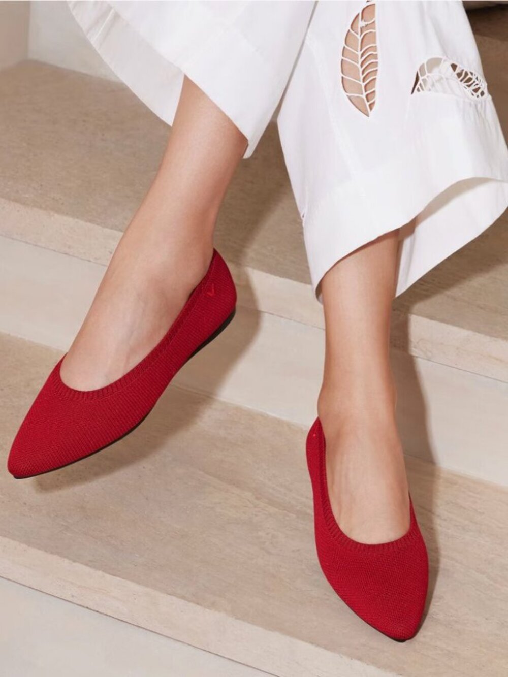 Vivaia Aria 5° Ruby Red Lightweight Pointed Toe Ballet Flats Size 41.5/10